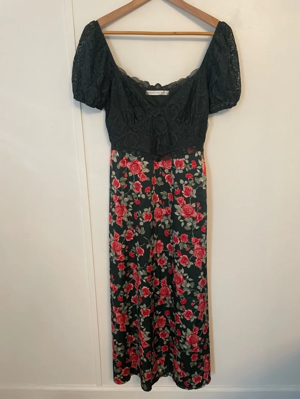 Altar'd State Dark Green Maxi Milkmaid Cotrage Core Clydie Floral Dress Size M - Picture 2 of 13